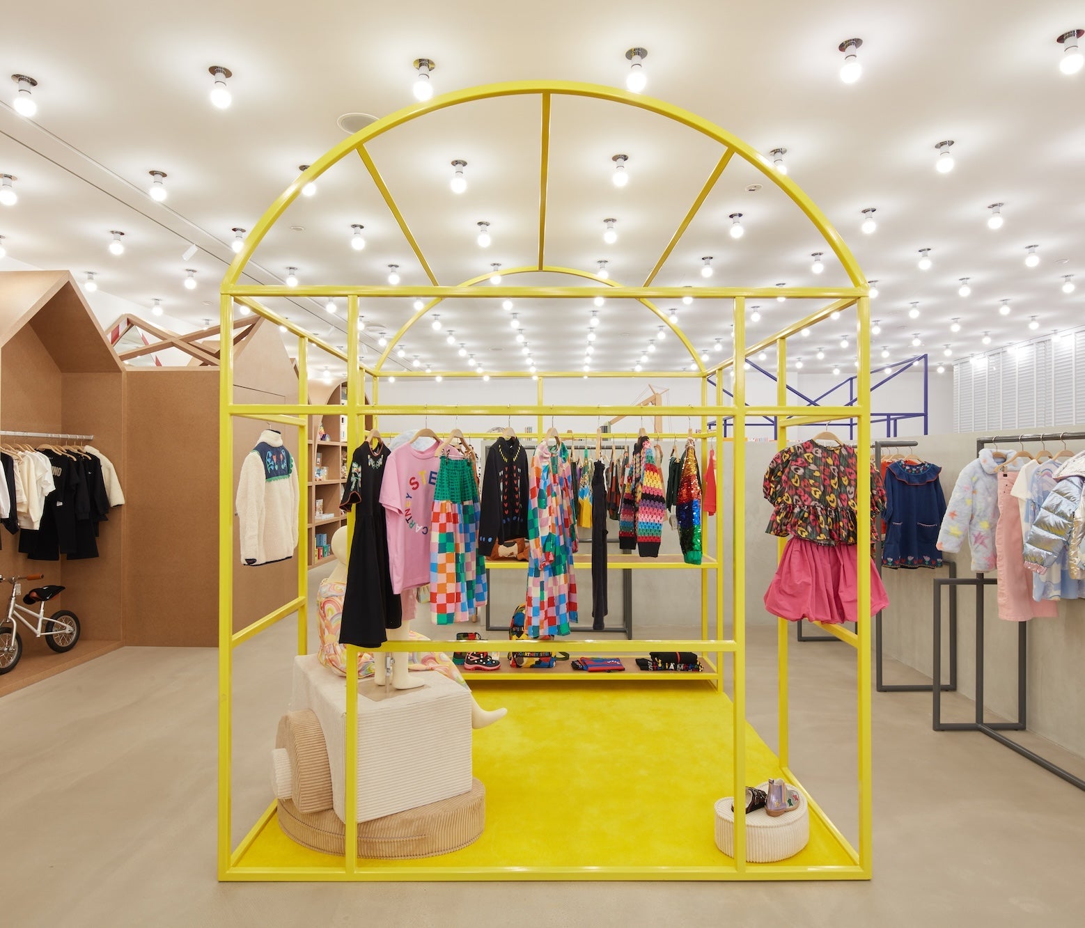 Щанд на EIRENE в Kids 21, Сингапур