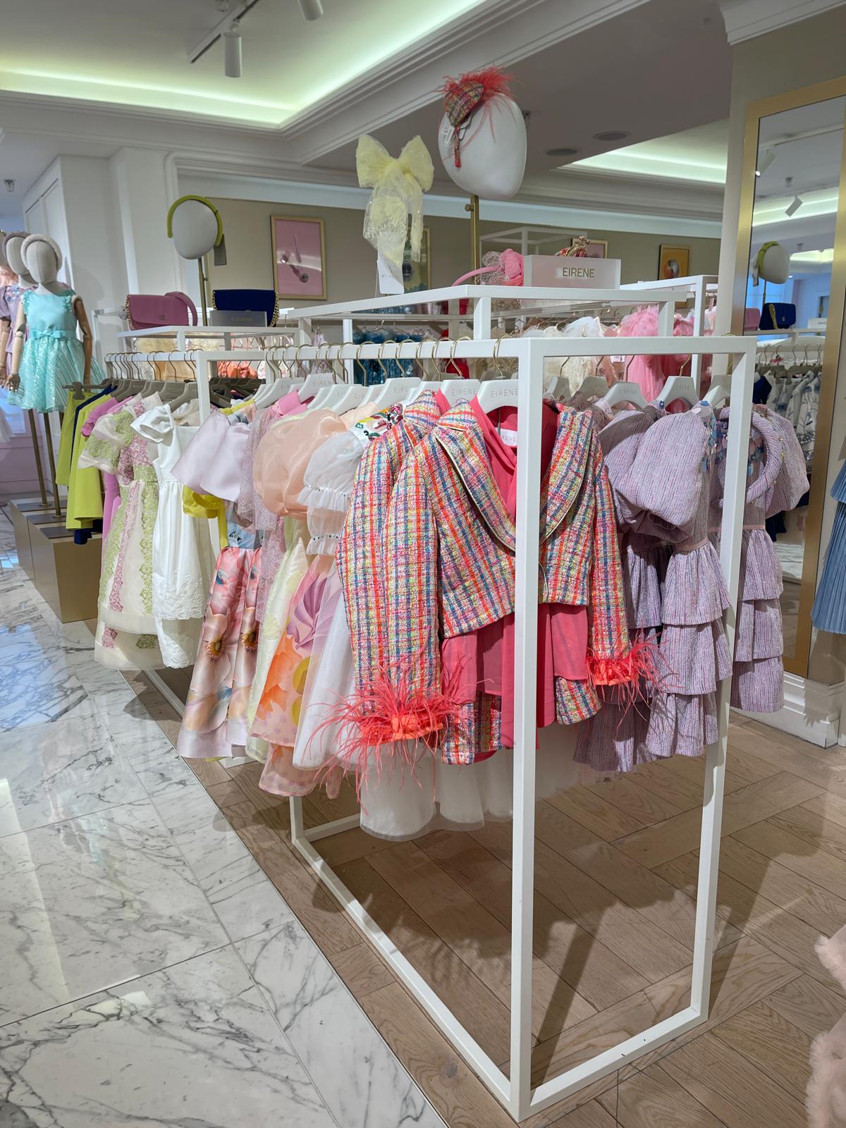 Щанд на EIRENE в Harvey Nichols